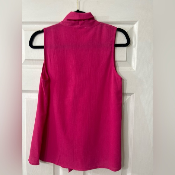 Entro Size Small Hot Pink Sleeveless Shirt - Picture 2 of 3